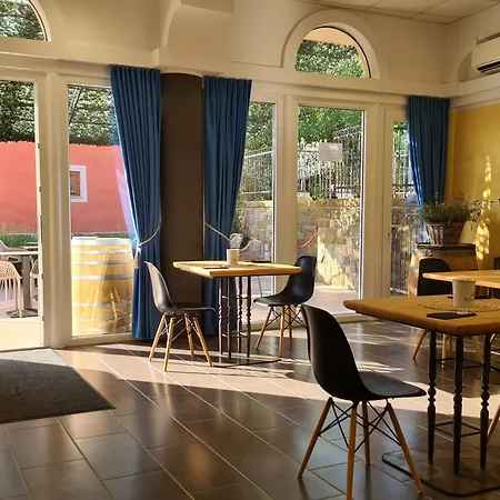 Stara Sola - Oleander * Korte