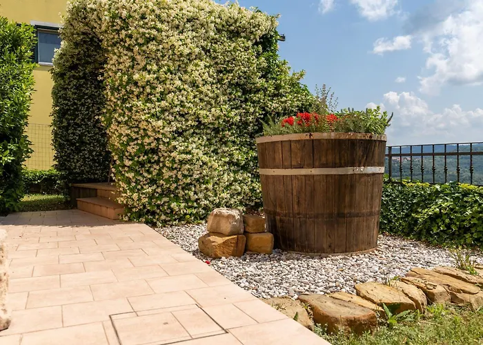 Stara Sola - Oleander Nocleg ze śniadaniem *